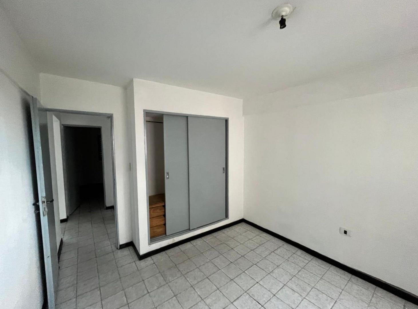 VENTA DEPTO 2 HABITACIONES ZONA AV AVELLANEDA