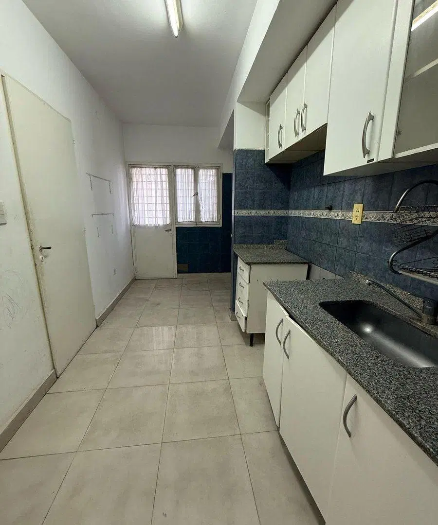 VENTA DEPTO 2 DORM CON COCHERA -ESCRITURAS 5