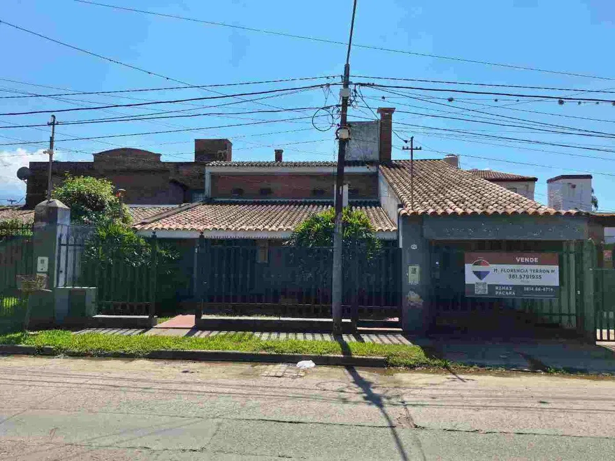 Venta Casa Yerba Buena Zona Municipalidad. 5 dorm. 3
