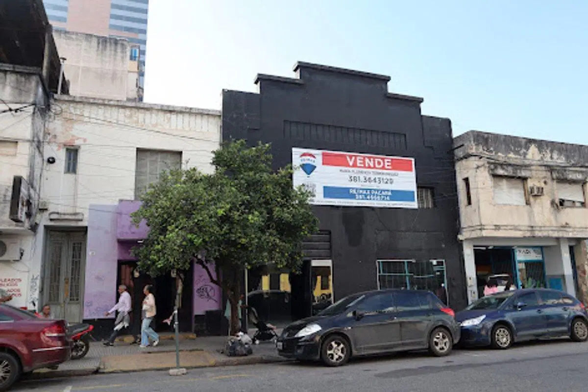 VENTA LOCAL COMERCIAL ZONA MICROCENTRO SMT 8