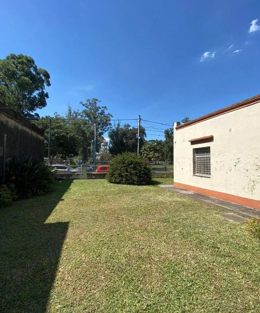 VENTA TERRENO (1.526 M2) - VIAMONTE 1.200 5