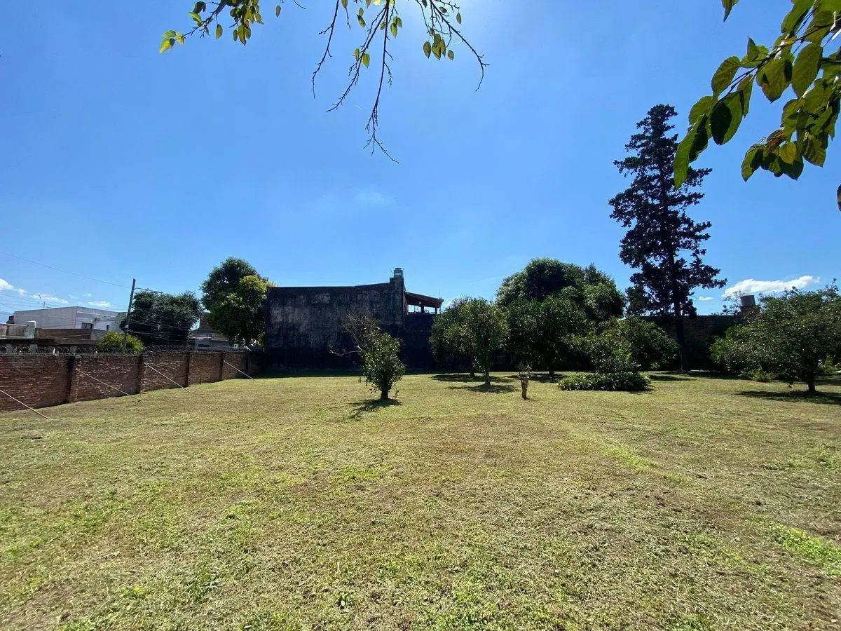 VENTA TERRENO 900 M2 - A 3 CUADRAS AV BELGRANO 2.9 3