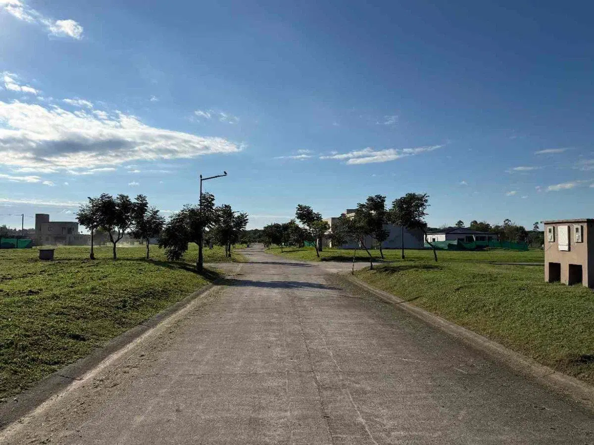 VENTA LOTE CENTRAL SUR PRADOS DE YERBA BUENA 364m2 3