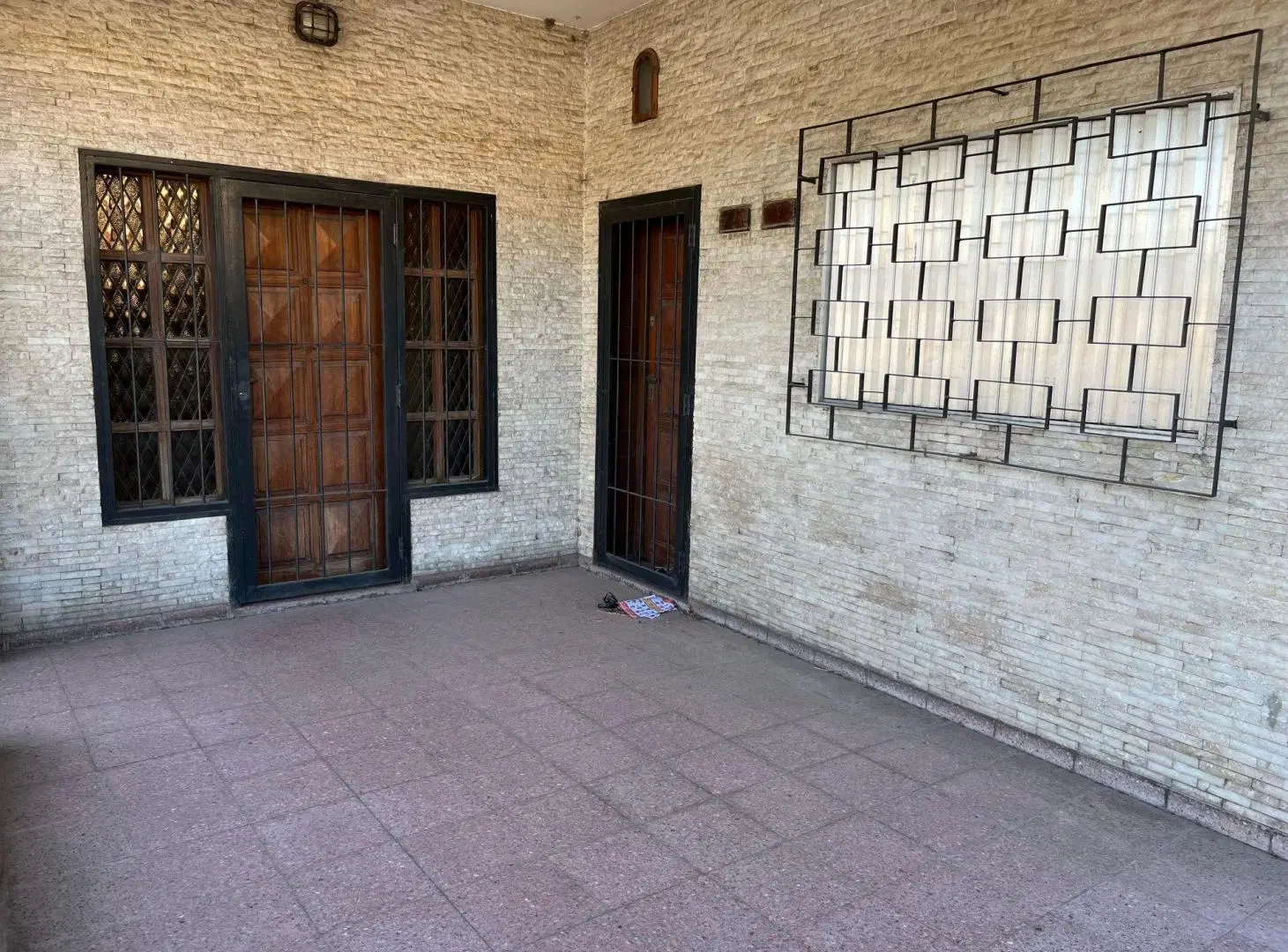 VENTA DE CASA -DOS PLANTAS EN CUIDADELA 4