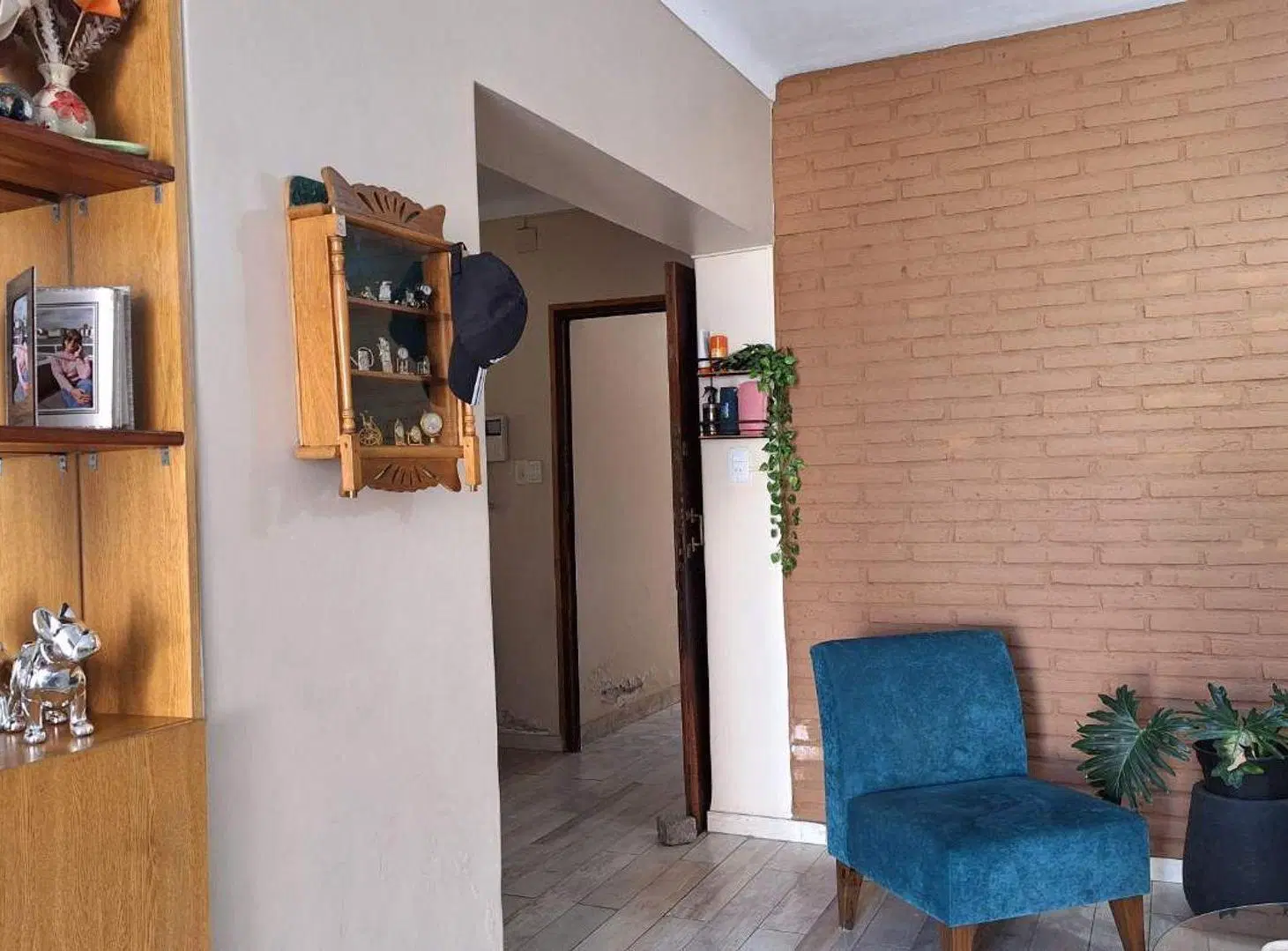 CASA EN VENTA CON PILETA Y LOCALES EN AV ROCA 5