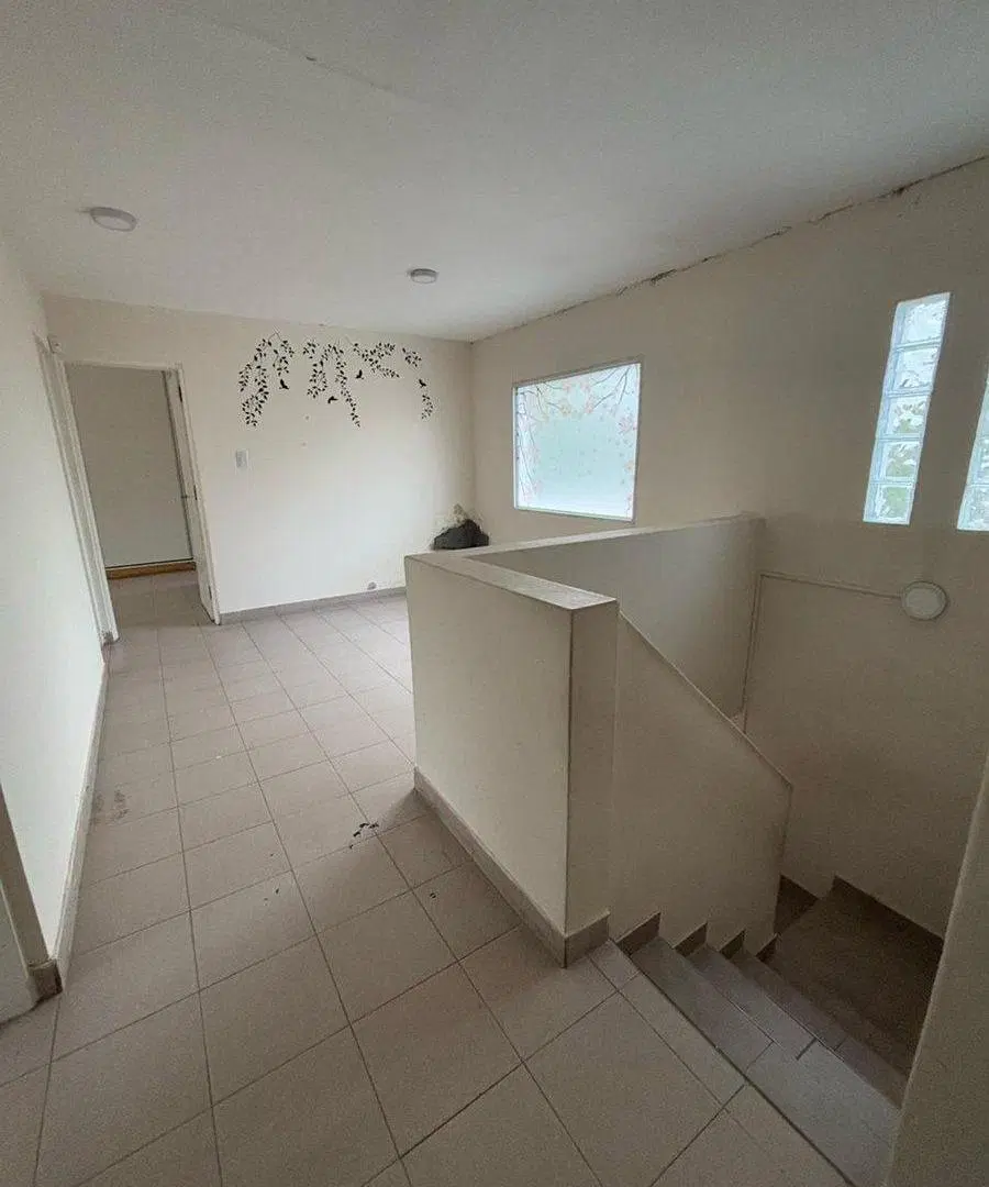 VENDO DUPLEX 3 HABITACIONES BARRIO CERRO LAS ROSAS 4
