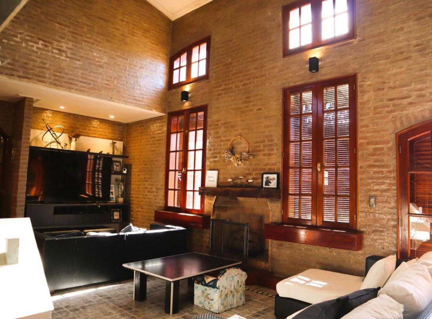 Foto de VENTA CASA 4 DORMITORIOS BEVERLY HILLS SMT, imagen 4