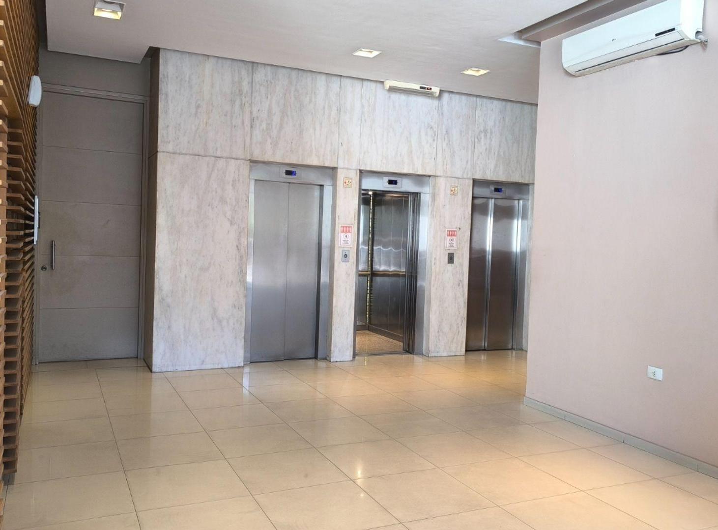 Foto de OFICINA PREMIUM EN VENTA - SAN MIGUEL DE TUCUMAN, imagen 1