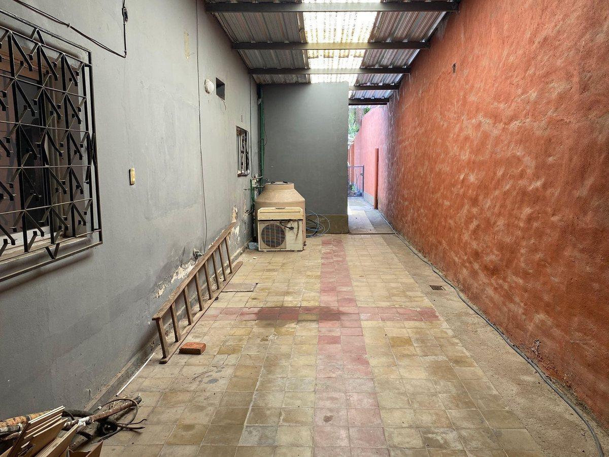 Foto de VENTA CASA 3 DORM, QUINCHO Y PILETA. LAMADRID 2600, imagen 3