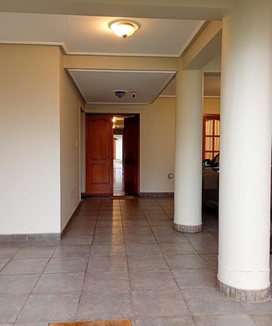 Foto de CASA EN VENTA 4 DORM EN CONCEPCION, imagen 2