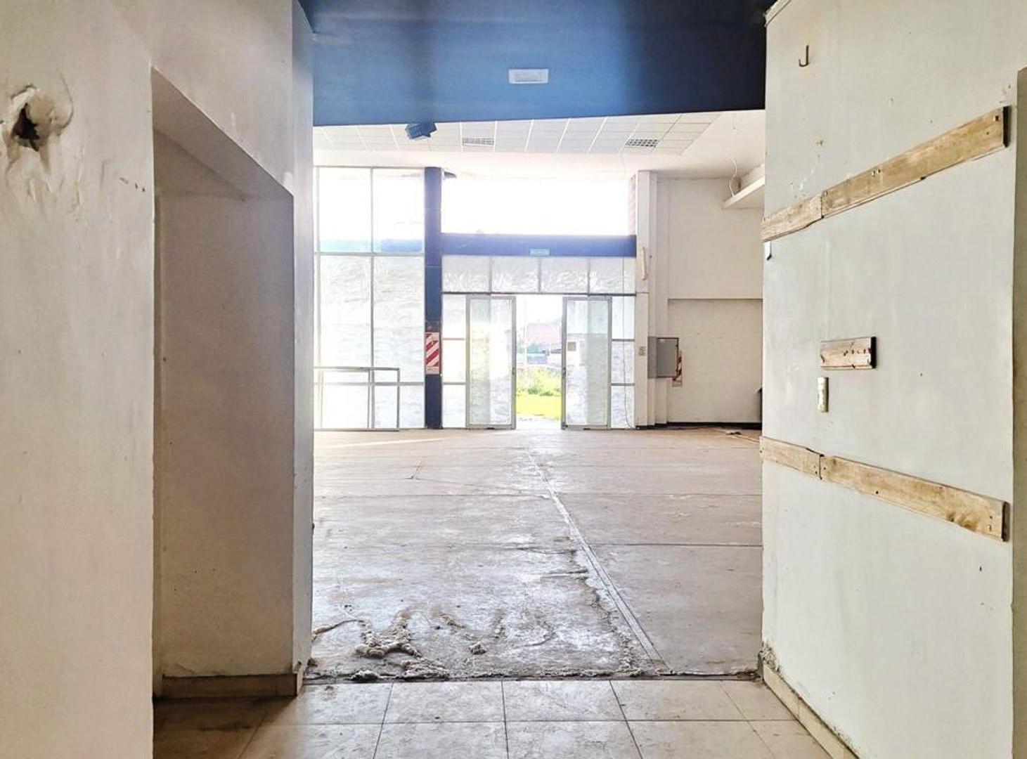 Foto de VENTA LOCAL COMERCIAL SOBRE RUTA 38 AGUILARES, imagen 3