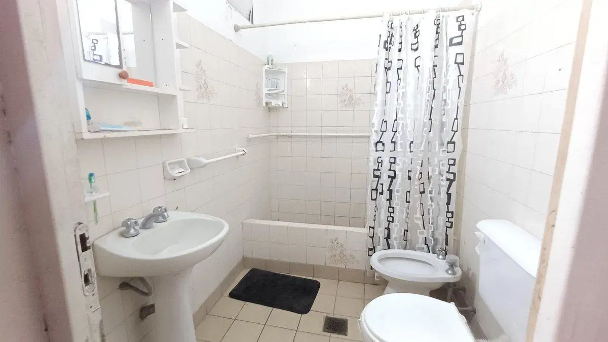 Venta Casa  - Zona Norte - 2 niveles con cochera 8
