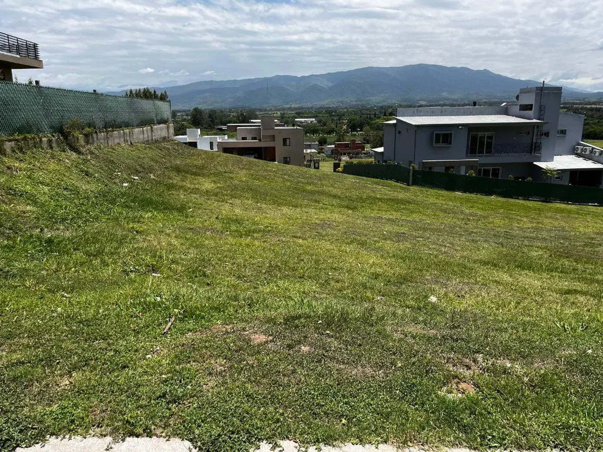 VENTA TERRENO COUNTRY LA RESERVA 1 8