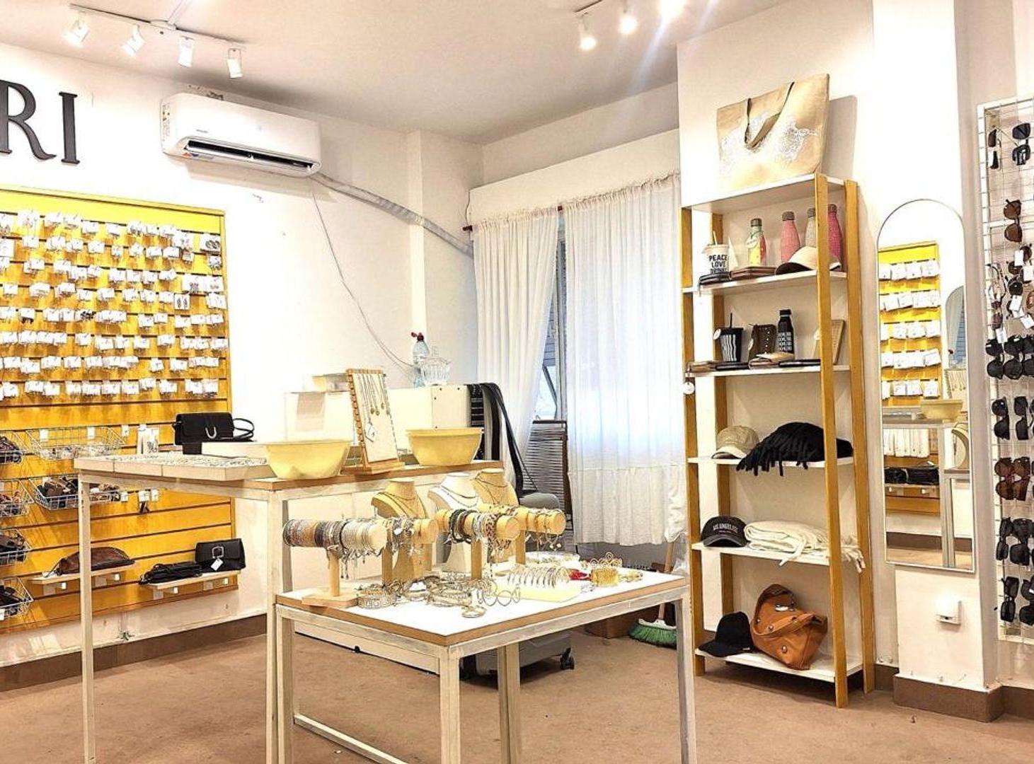 Foto de VENTA EDIFICIO COMERCIAL PEATONAL MICROCENTRO, imagen 5
