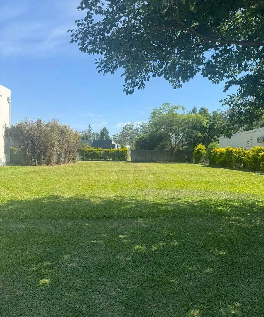 VENTA TERRENO CENTRAL COUNTRY VILAGO 4