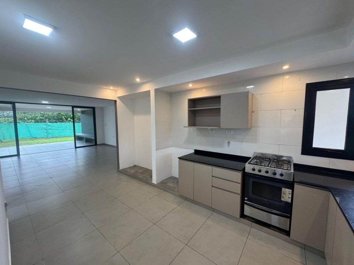 Foto de Venta casa 3 dormitorios El Pinar 2 Tafí Viejo, imagen 1