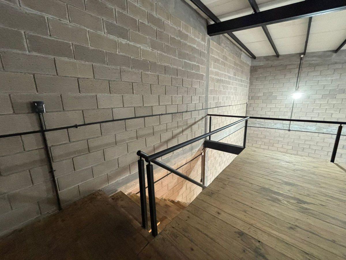 Foto de DEPOSITO EN VENTA EN POZO 145 MT2, imagen 1
