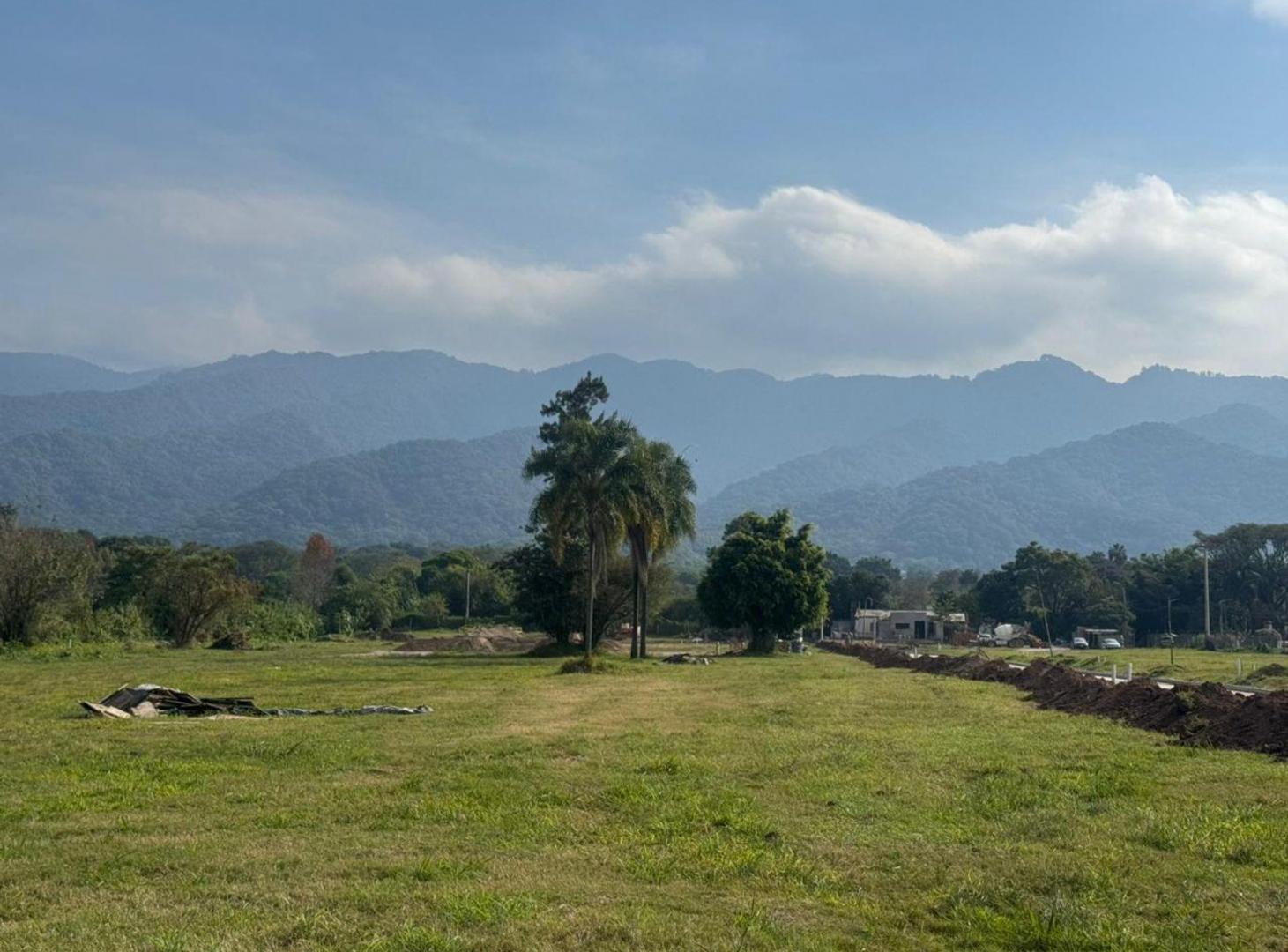 Foto de OPORTUNIDAD VENTA LOTE 430 M2 AYRES DE YERBA BUENA, imagen 3