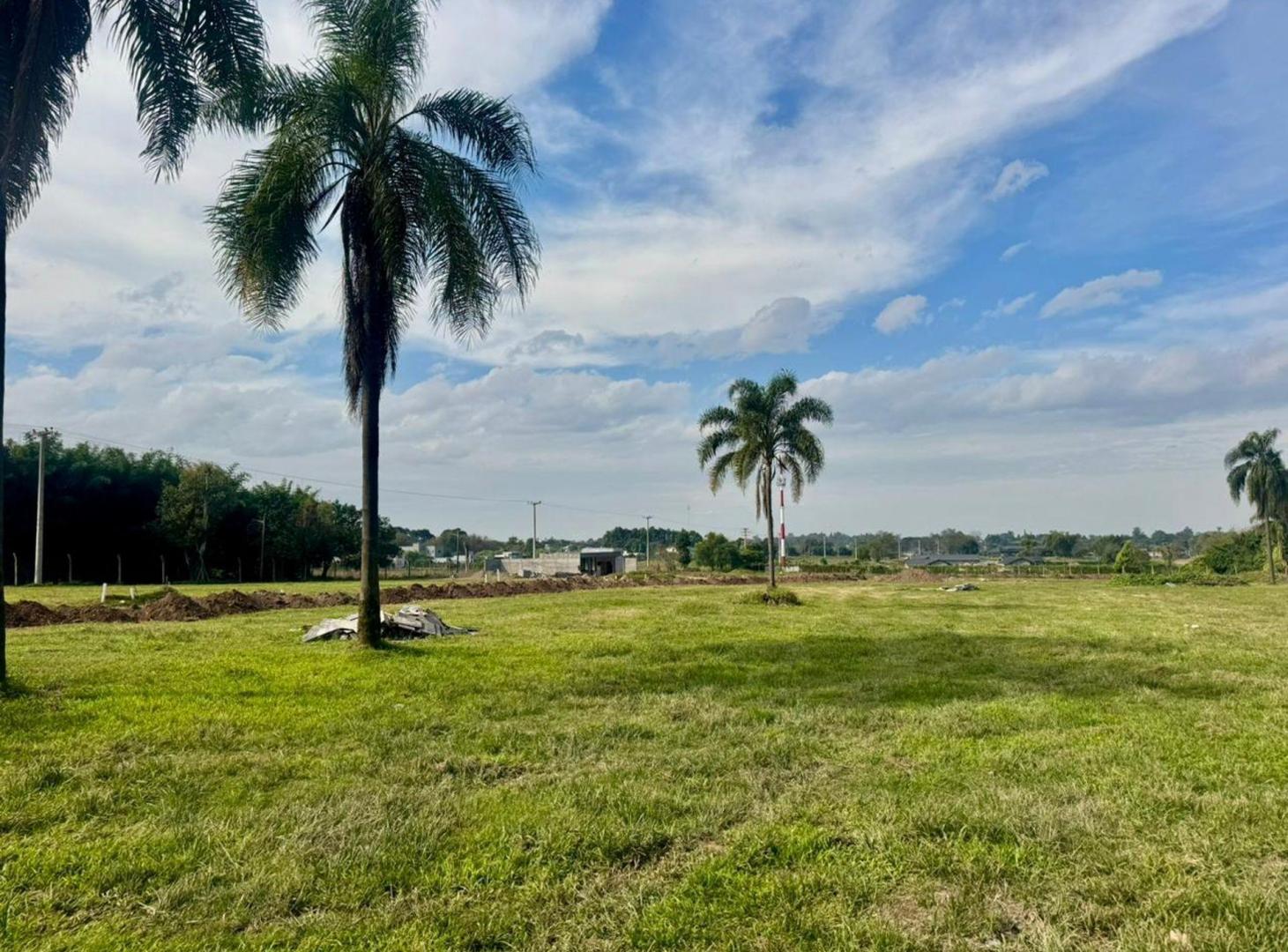 Foto de OPORTUNIDAD VENTA LOTE 430 M2 AYRES DE YERBA BUENA, imagen 2
