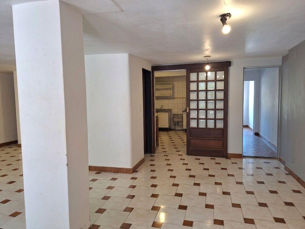 Foto de Venta Casa Yerba Buena Zona Municipalidad. 5 dorm., imagen 4