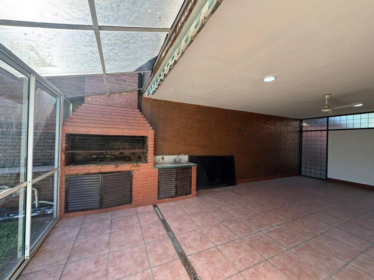 Foto de VENTA CASA 3 DORMITORIOS -AV. ADOLFO DE LA VEGA 50, imagen 4