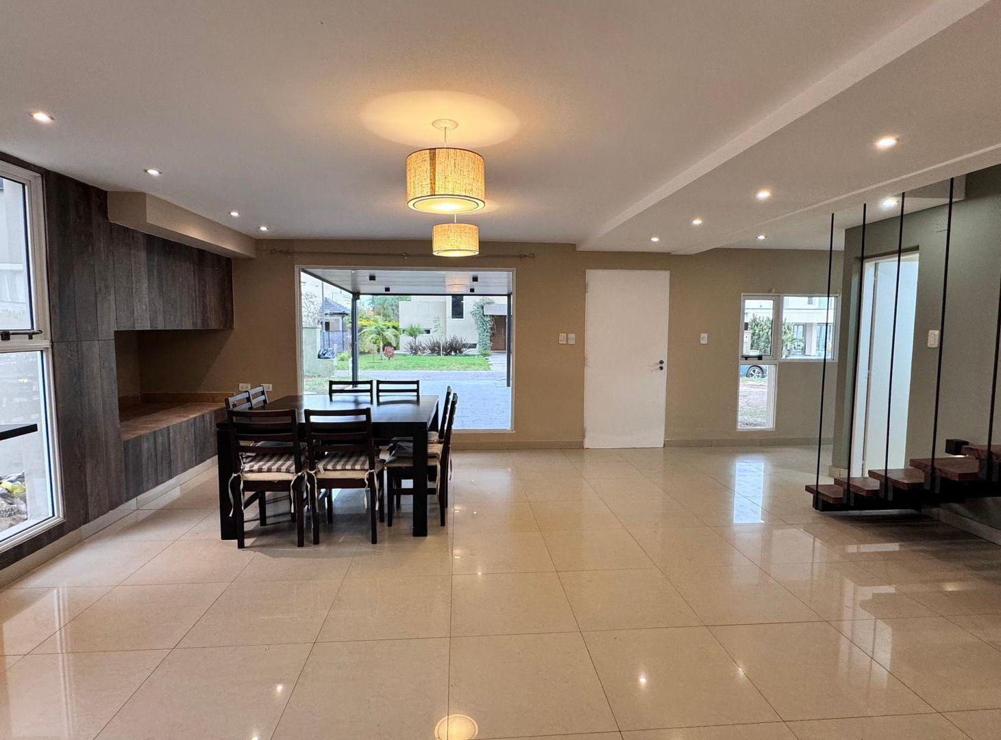 Foto de VENTA VILAGO 2 DORMITORIOS MAS DEP DE SERVICIO, imagen 3