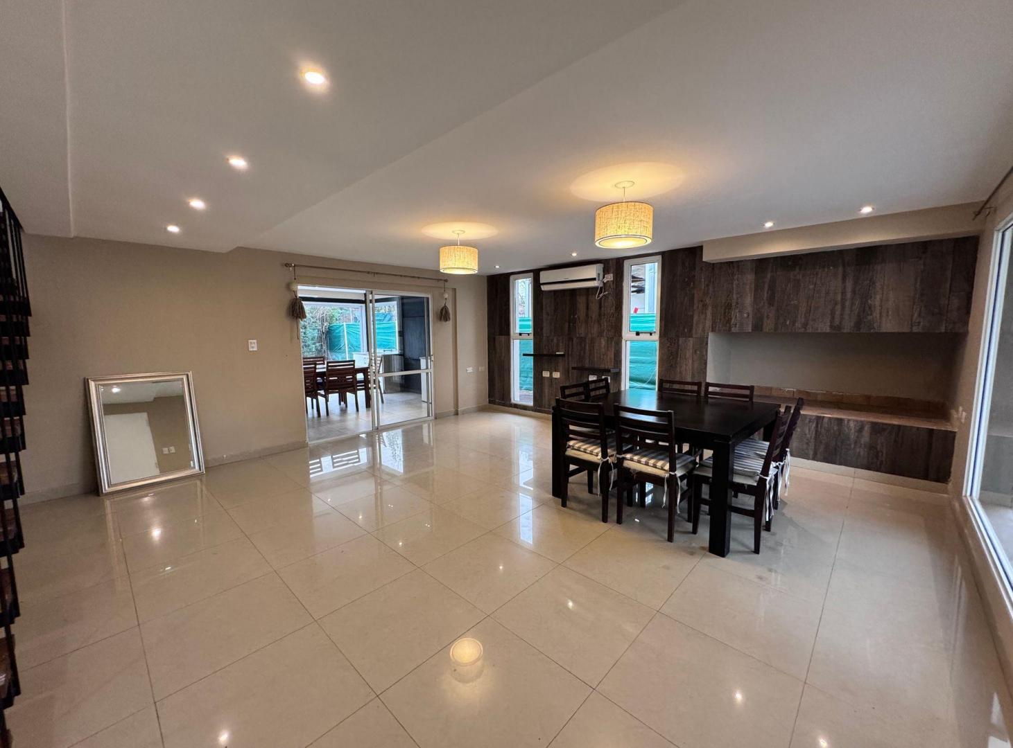 Foto de VENTA VILAGO 2 DORMITORIOS MAS DEP DE SERVICIO, imagen 1