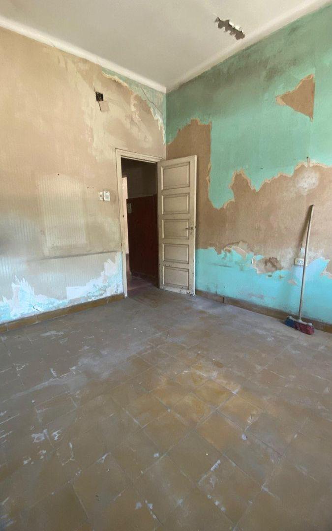 Foto de CASA A REFACCIONAR ZONA COMERCIAL, imagen 5