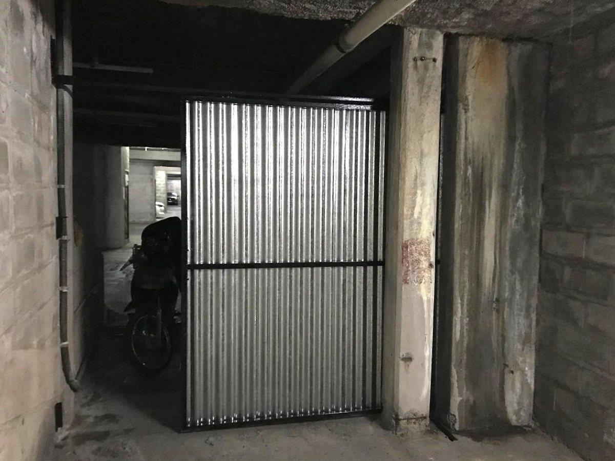Foto de VENTA DE COCHERA CERRADA CON BAULERA EN BARRIO SUR, imagen 5