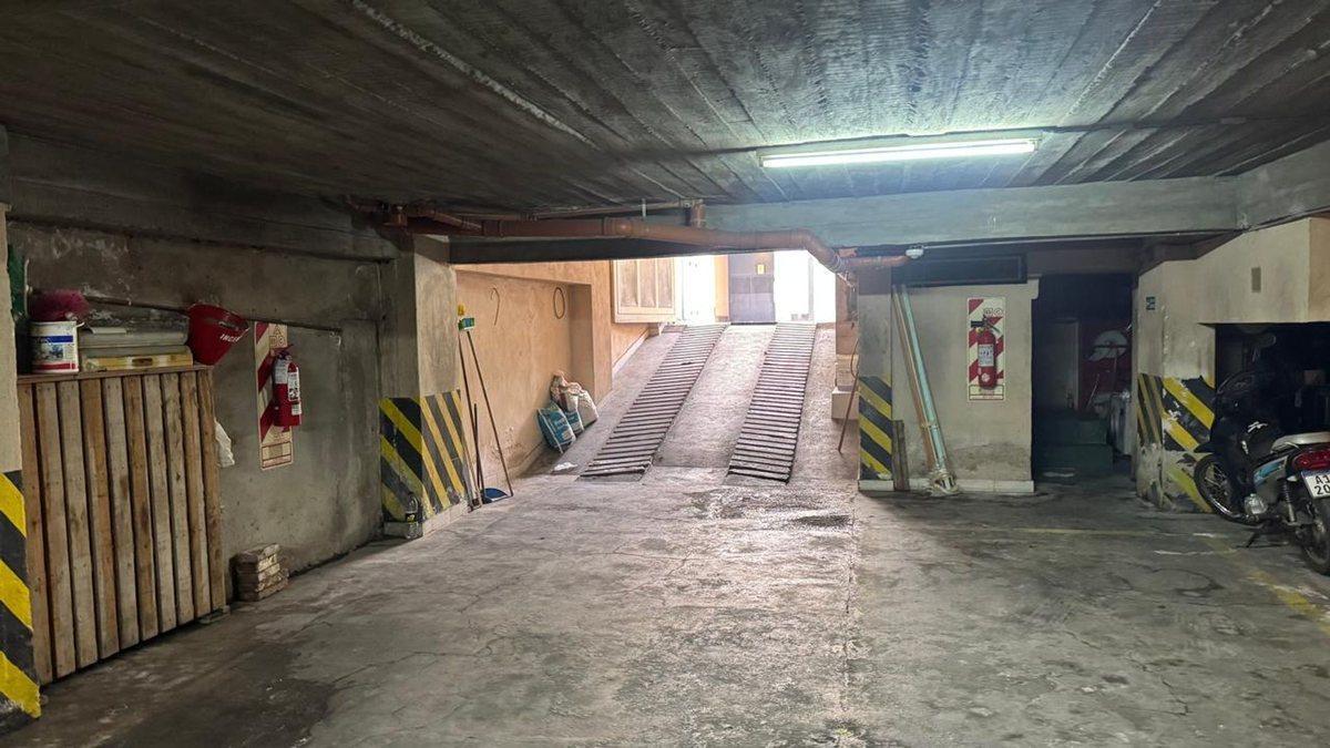 Foto de VENTA COCHERA CÉNTRICA EXCELENTE INVERSIÓN, imagen 4