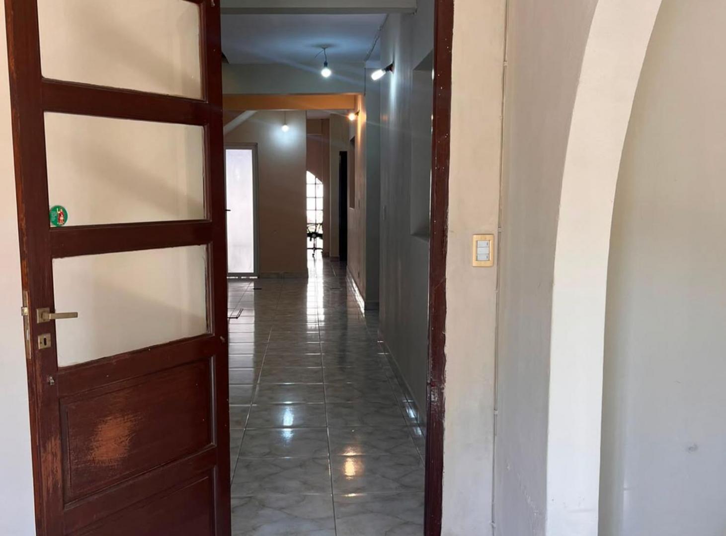 Foto de VENTA CASA 3 DORMITORIOS, CIUDADELA, imagen 1