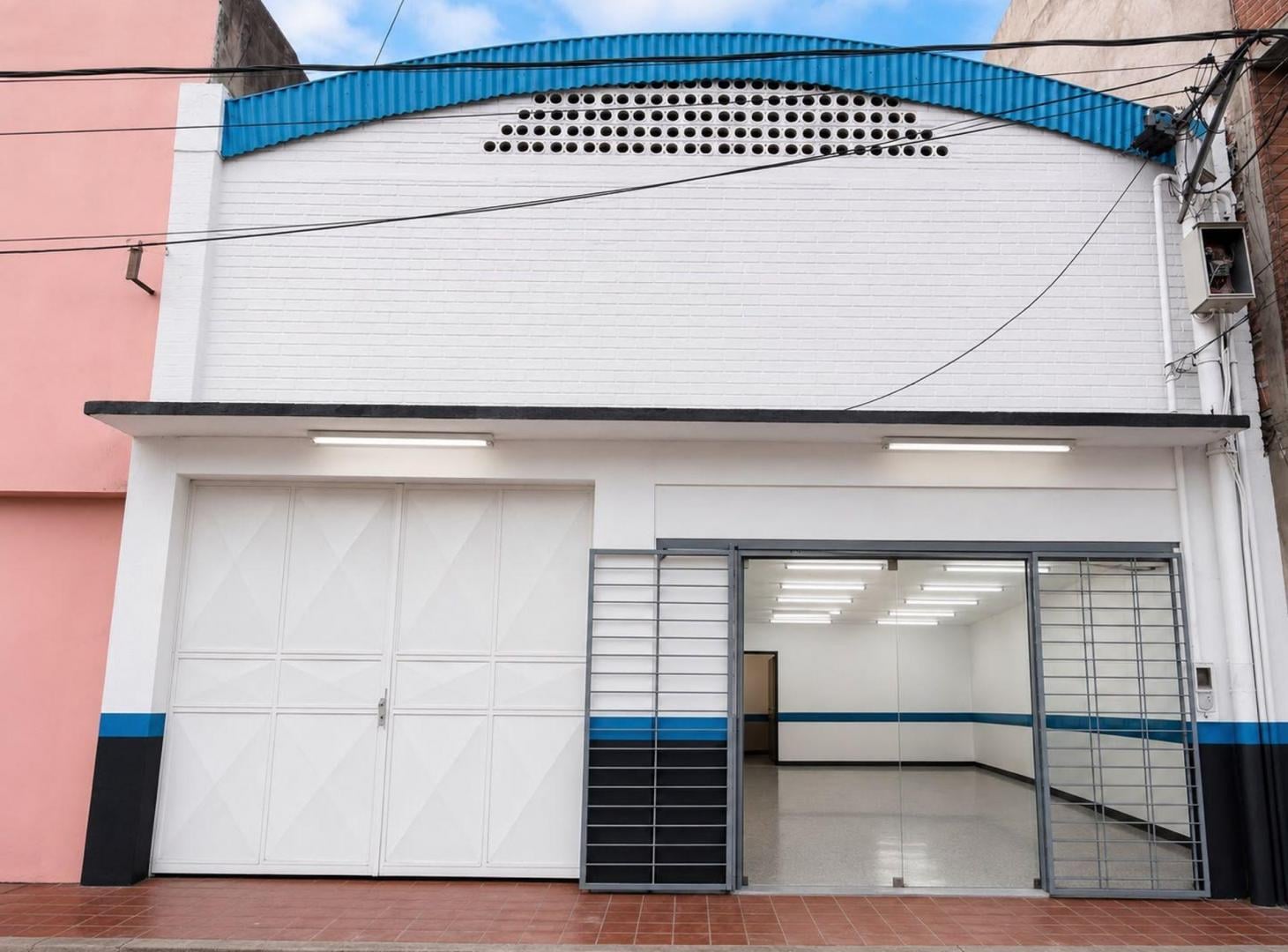 Foto de VENTA GALPON 240m2 ALTURA 6m AV ROCA 2200, imagen 2
