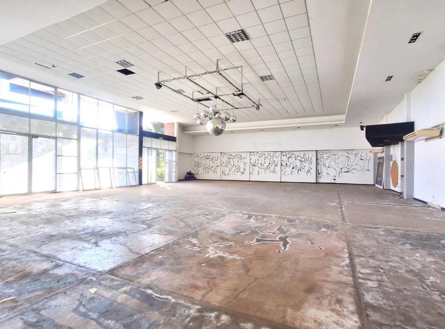 Foto de VENTA LOCAL COMERCIAL SOBRE RUTA 38 AGUILARES, imagen 4