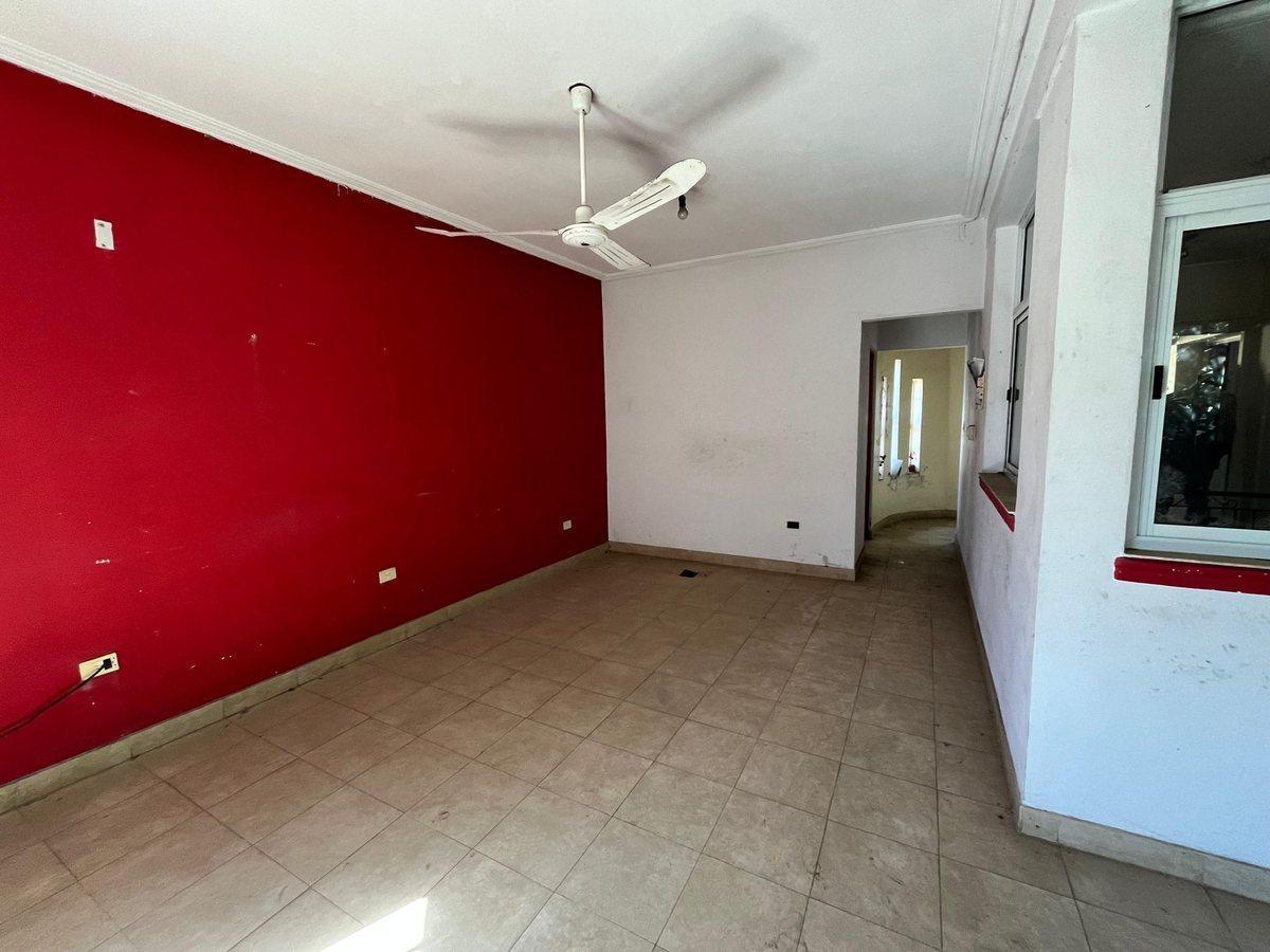 Foto de SE VENDE PROPIEDAD A REFACCIONAR 544M2 -VILLA ALEM, imagen 3