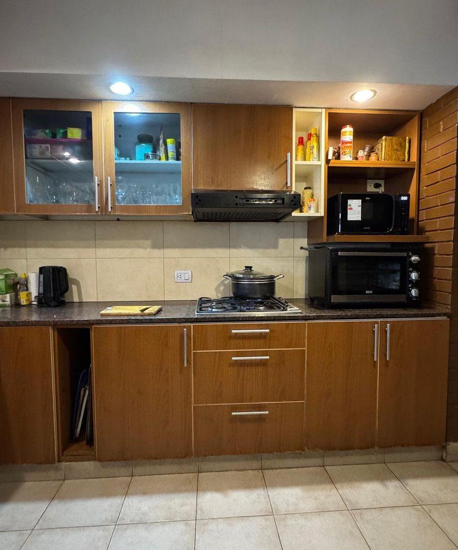 Foto de venta casa 5 dormitorios zona av america, imagen 3