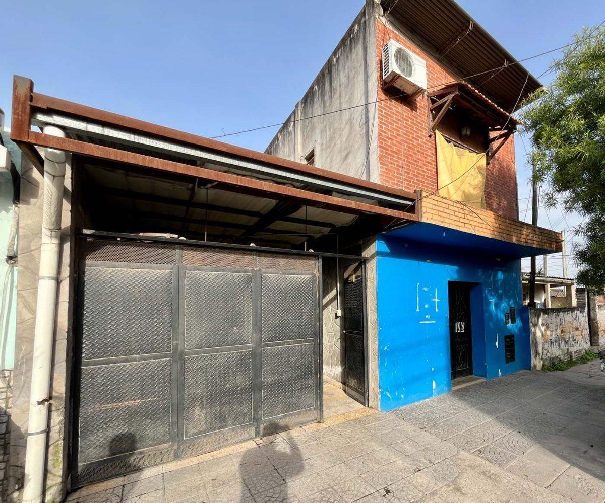 Foto de VENTA CASA CON LOCAL COMERCIAL, imagen 1