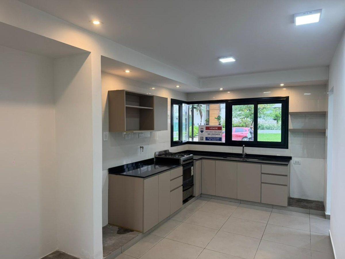 Foto de Venta casa 3 dormitorios El Pinar 2 Tafí Viejo, imagen 4