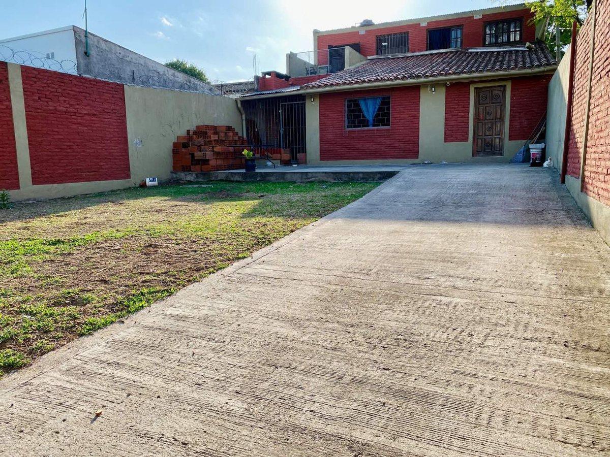 Foto de VENTA CASA 4 DORMITORIOS YERBA BUENA APTA CREDITO, imagen 1