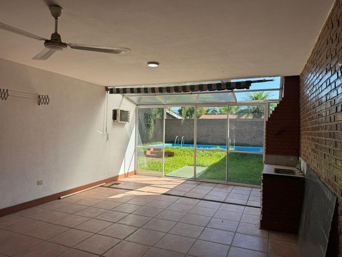 Foto de VENTA CASA 3 DORMITORIOS -AV. ADOLFO DE LA VEGA 50, imagen 4