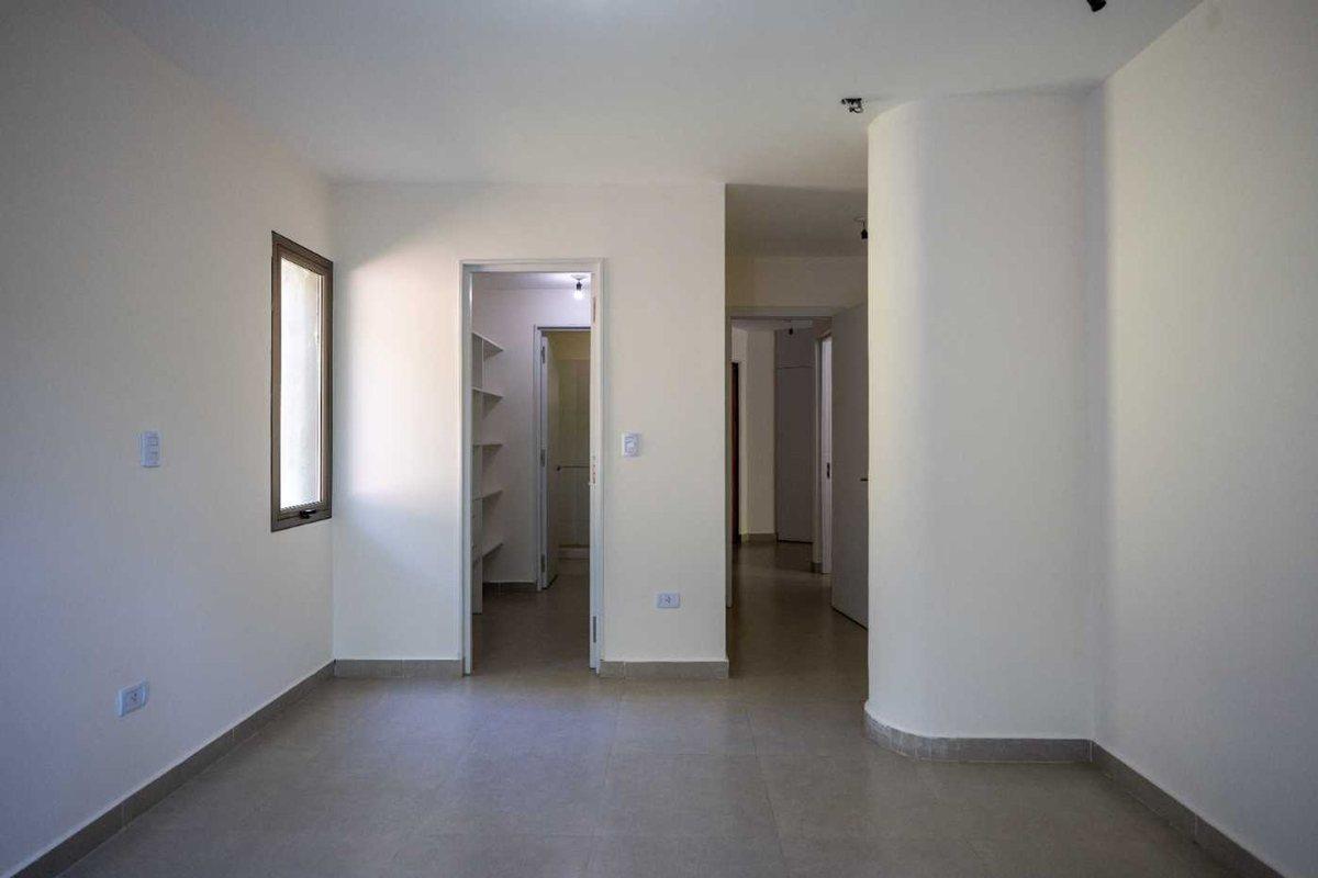 Foto de VENTA DEPARTAMENTO 3 DORMITORIOS SEMINARIOS SUITES, imagen 2