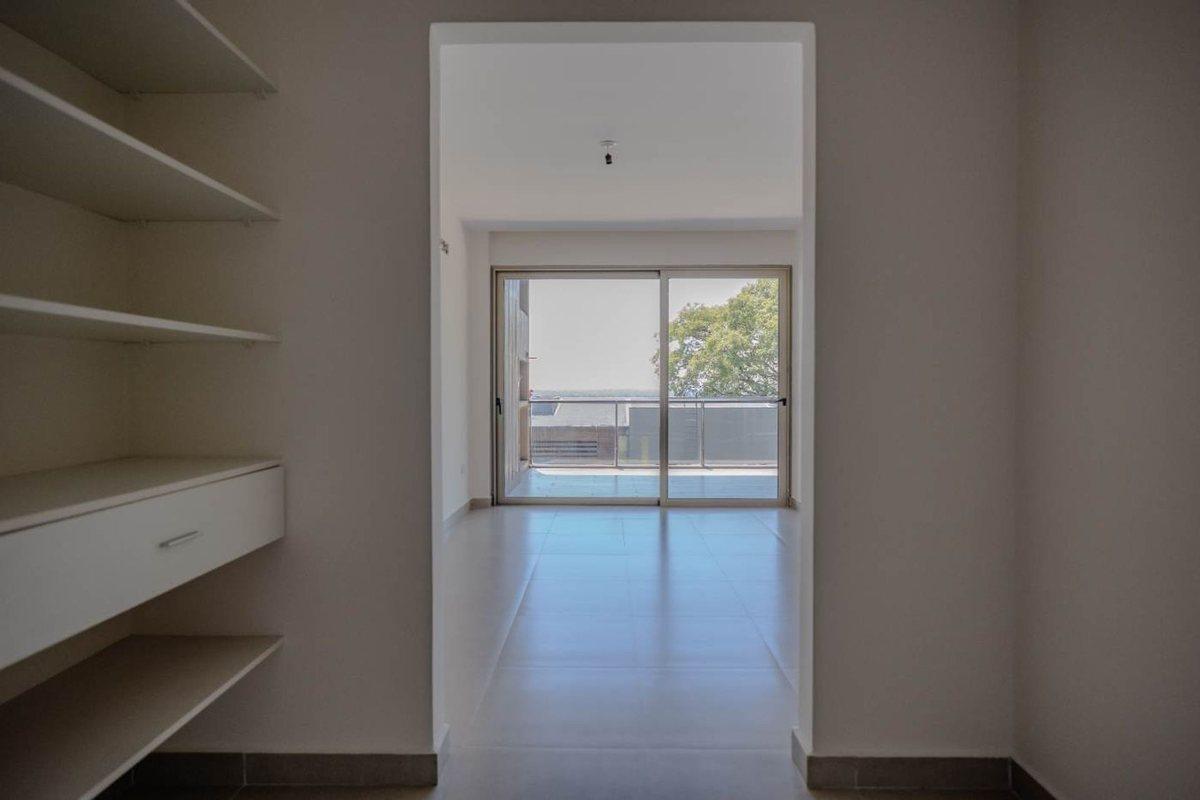 Foto de VENTA DEPARTAMENTO 3 DORMITORIOS SEMINARIOS SUITES, imagen 4