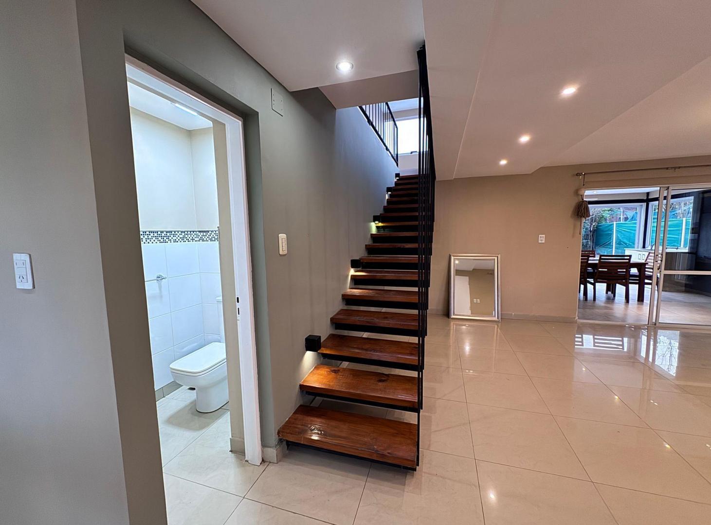 Foto de VENTA VILAGO 2 DORMITORIOS MAS DEP DE SERVICIO, imagen 5