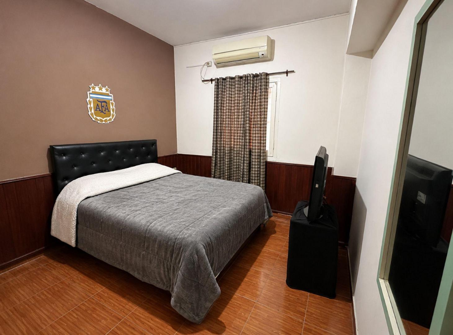 Foto de VENTA PH- B° SARMIENTO-PLANTA BAJA- 3 DORM 2 BAÑOS, imagen 4