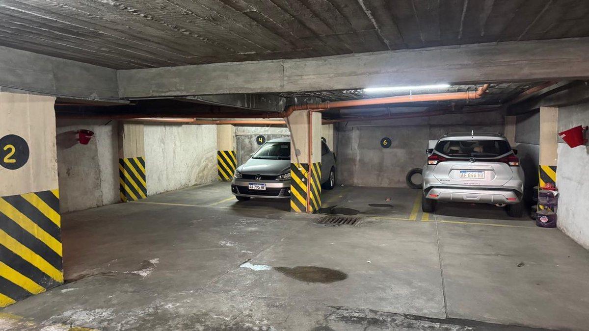 Foto de VENTA COCHERA CÉNTRICA EXCELENTE INVERSIÓN, imagen 3
