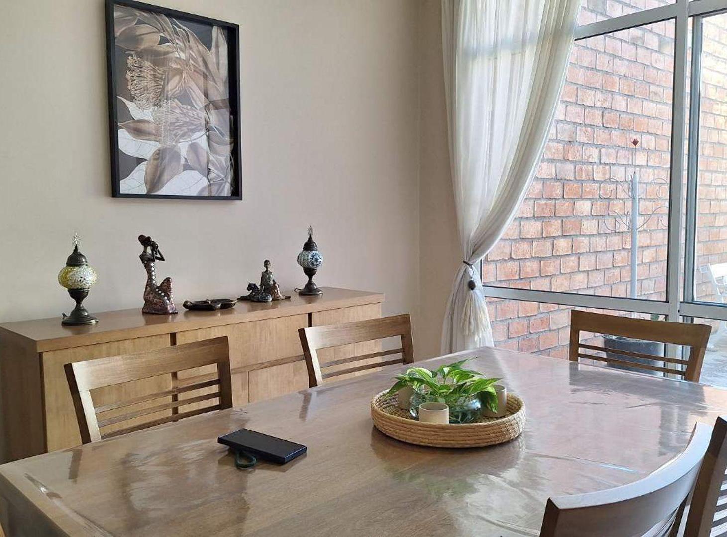 Foto de CASA EN VENTA CON PILETA Y LOCALES EN AV ROCA, imagen 4