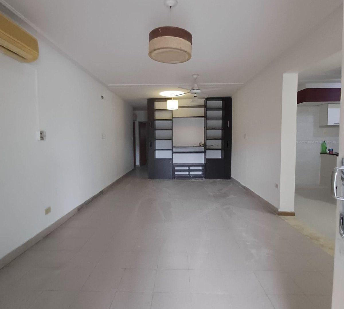 Foto de VENTA CASA 3 D - B CONGRESO CON COCHERA Y QUINCHO, imagen 2