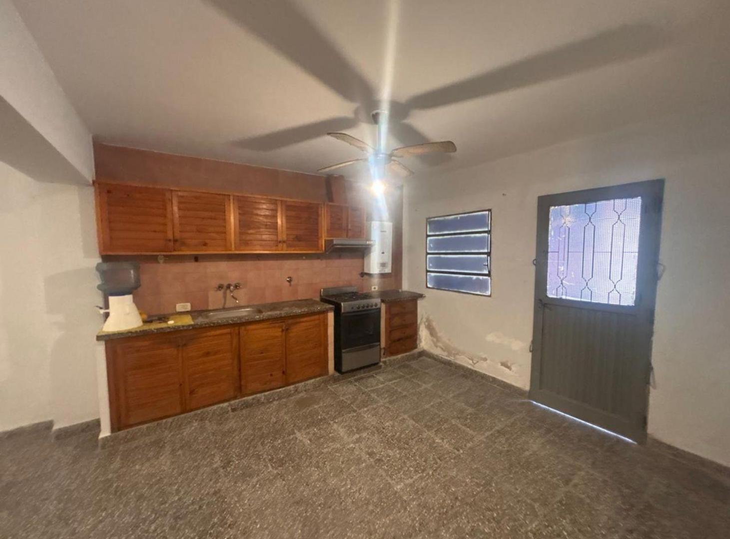 Foto de VENTA CASA MAS DEPARTAMENTO BARRIO ECHEVERRIA, imagen 2