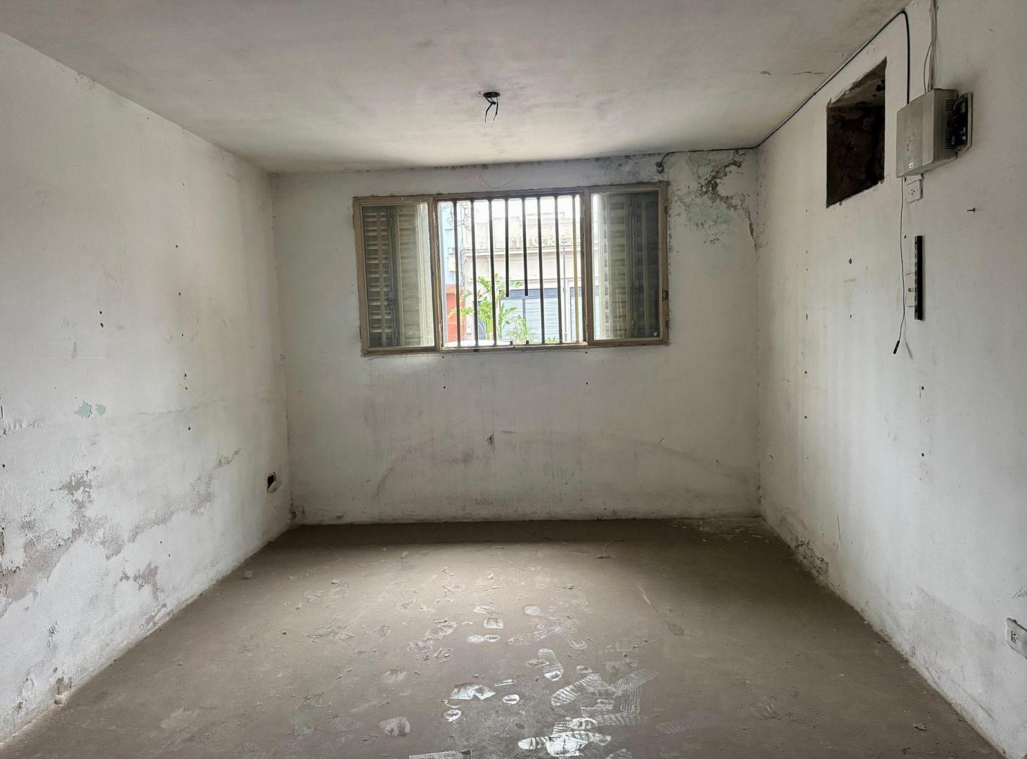 Foto de VENTA CASA A REFACCIONAR ZONA PZTA MITRE, imagen 1