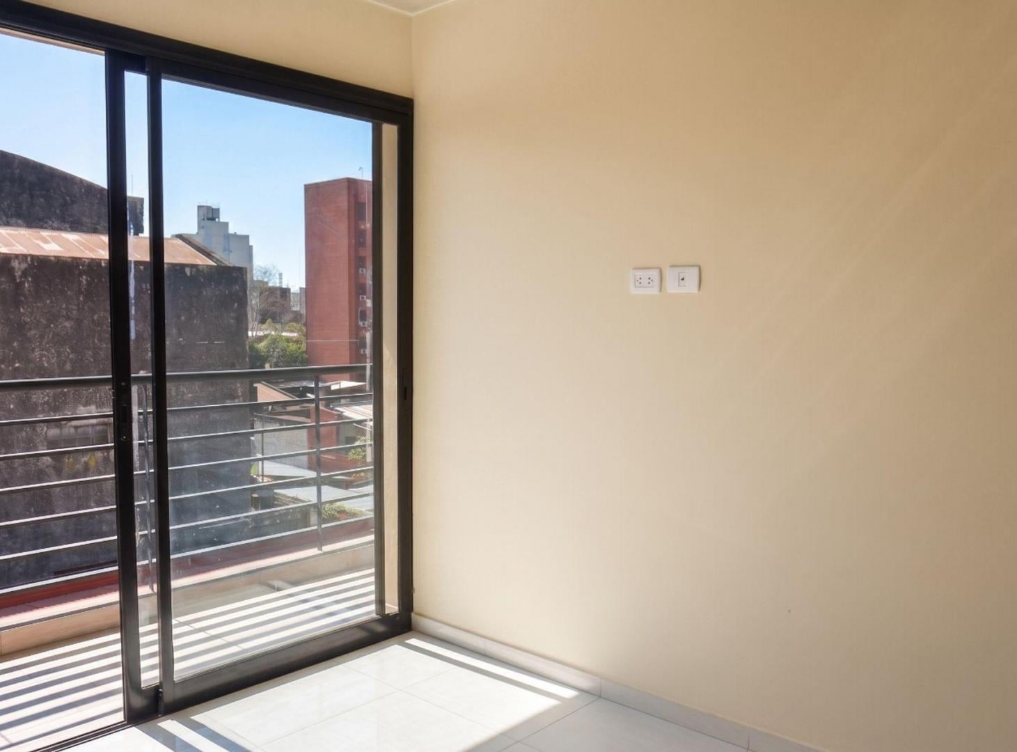 Foto de VENTA DPTO 1 DORM CON TERRAZA EXCLUSIVA BARRIO SUR, imagen 5