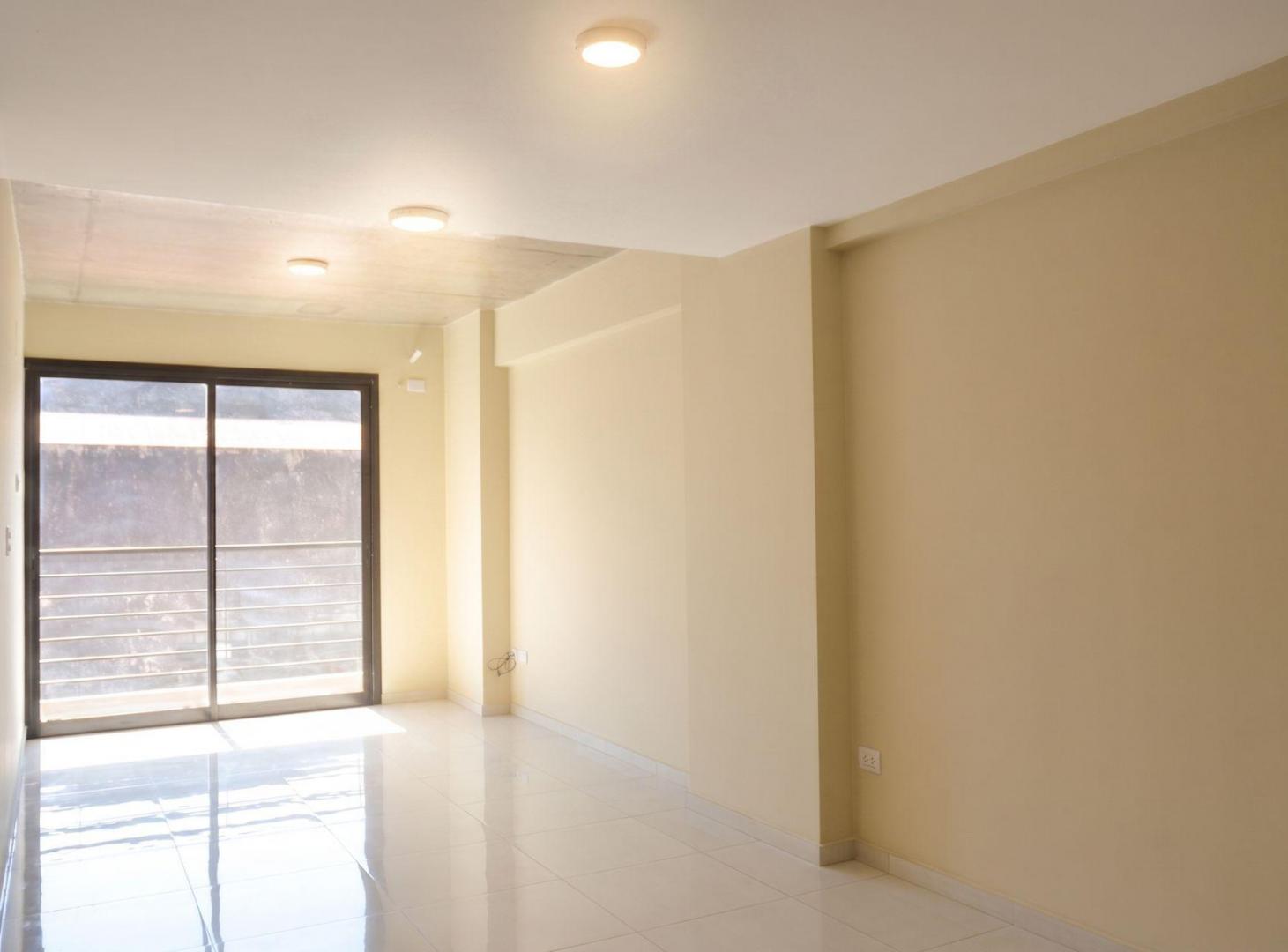 Foto de VENTA DPTO 1 DORM CON TERRAZA EXCLUSIVA BARRIO SUR, imagen 2